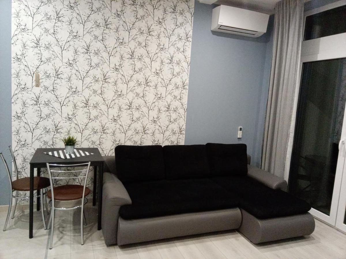 Roza- Lotnisko Apartment วรอตซวาฟ ภายนอก รูปภาพ